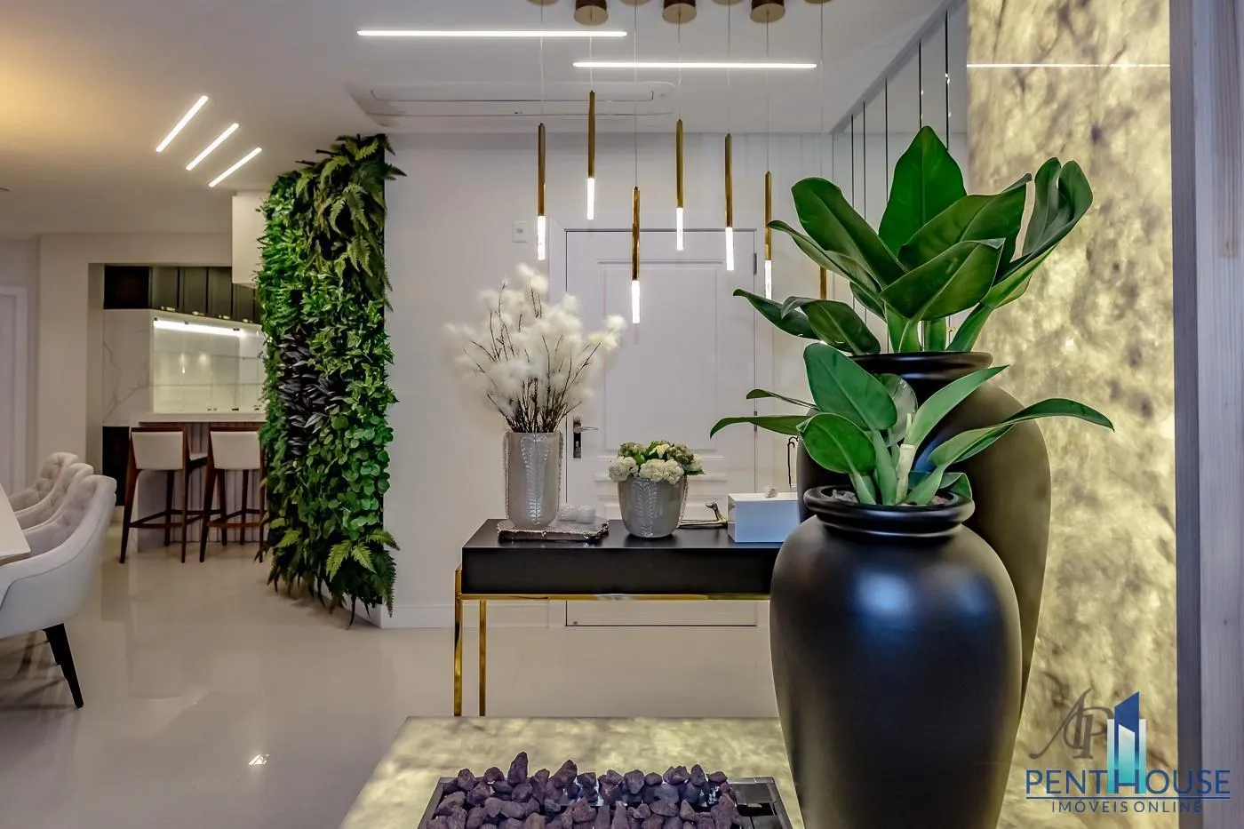 Imagem Apartamento com Terraço para Venda em Balneário Camboriú, CENTRO, 4 dormitórios, 4 suítes, 5 banheiros, 3 vagas