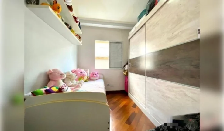 Imagem VENDE-SE LINDA CASA TRIPLEX DE 153M², 4 DORMITÓRIOS, EM EXCELENTE CONDOMÍNIO FECHADO!