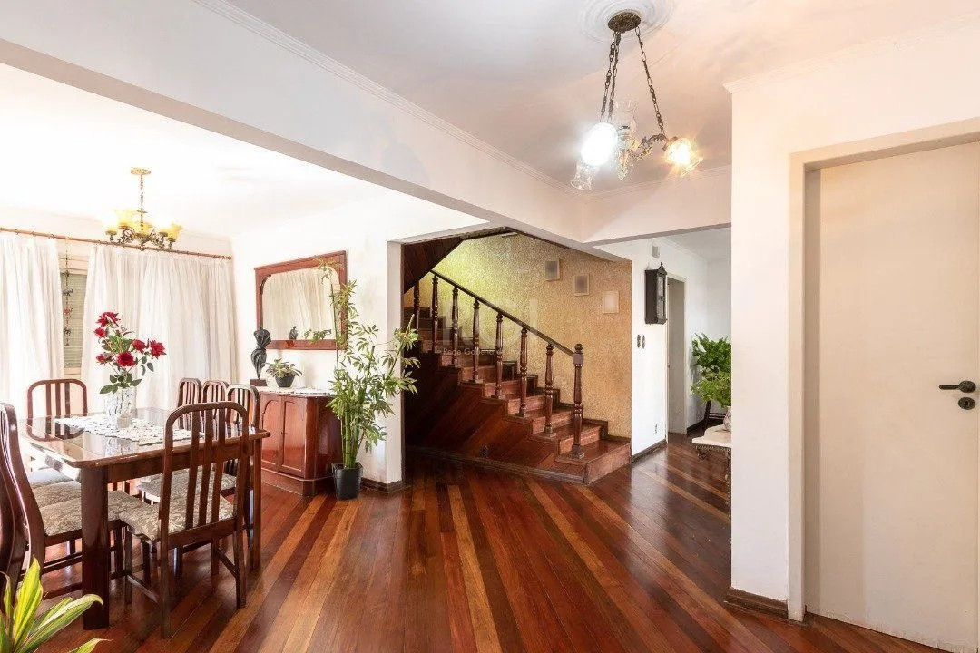 Imagem Casa para Venda - 280m², 3 dormitórios, sendo 1 suites, 2 vagas - Nonoai
