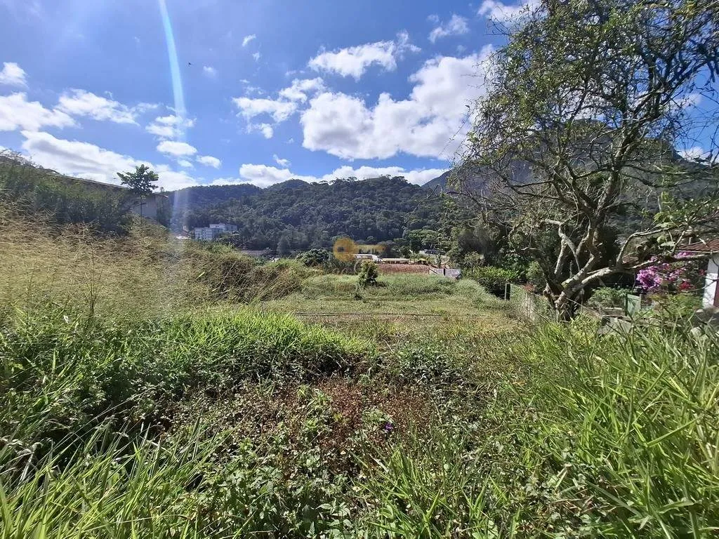 Imagem Terreno para Venda em Teresópolis / RJ no bairro Ermitage