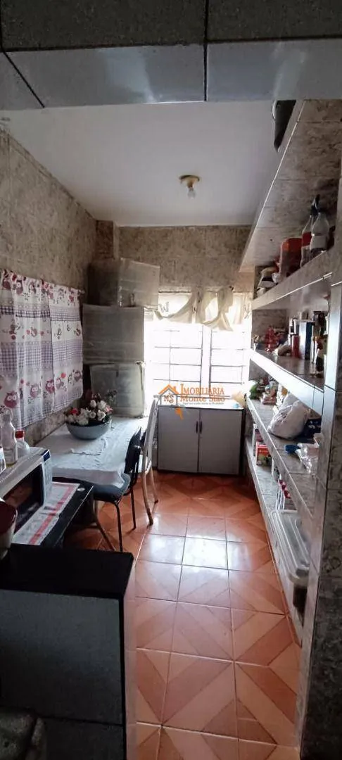 Imagem Casa com 4 dormitórios à venda, 150 m² por R$ 450.000,00 - Vila Rio de Janeiro - Guarulhos/SP
