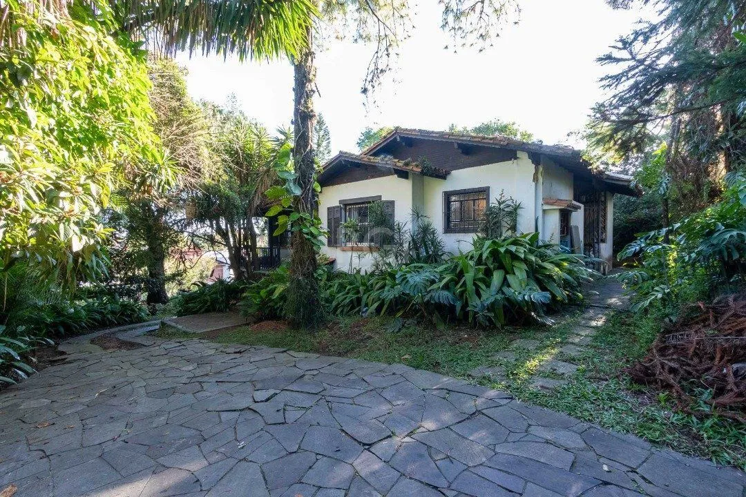 Imagem Casa para Venda - 192m², 4 dormitórios, sendo 3 suites, 4 vagas - Tristeza