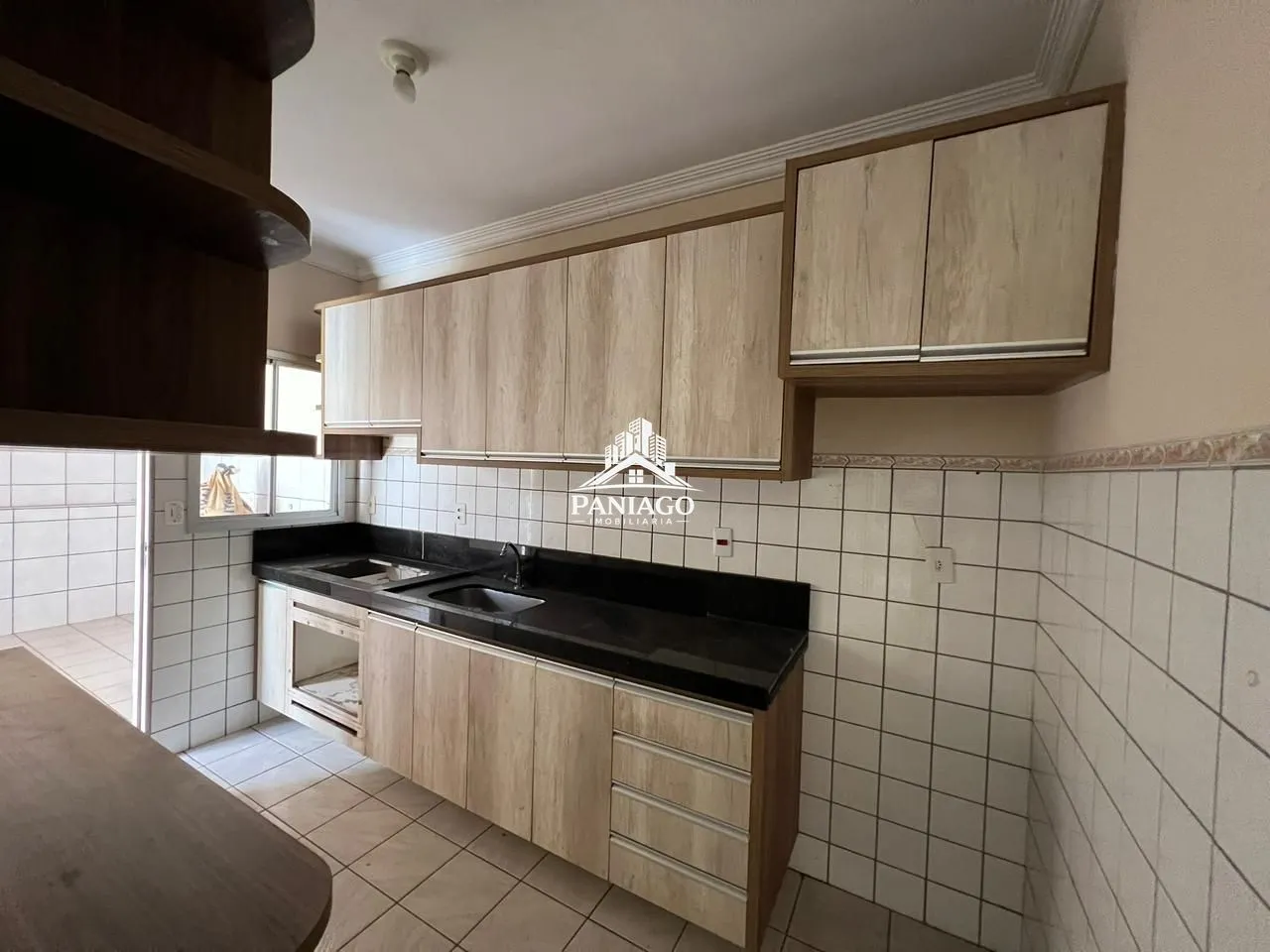 Imagem Locação/Venda casa em condomínio c/3 quartos (1 suíte), Bairro Areão, Cuiabá-MT