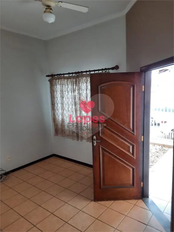 Foto do imóvel Casa de 3 quartos, 147m² no bairro Jardim Ubirama, em Lençóis Paulista