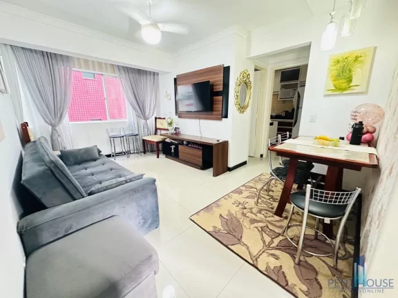Foto do imóvel Apartamento Quadra Mar para Venda em Balneário Camboriú, CENTRO, 2 dormitórios, 1 banheiro, 2 vagas em Rua 1600