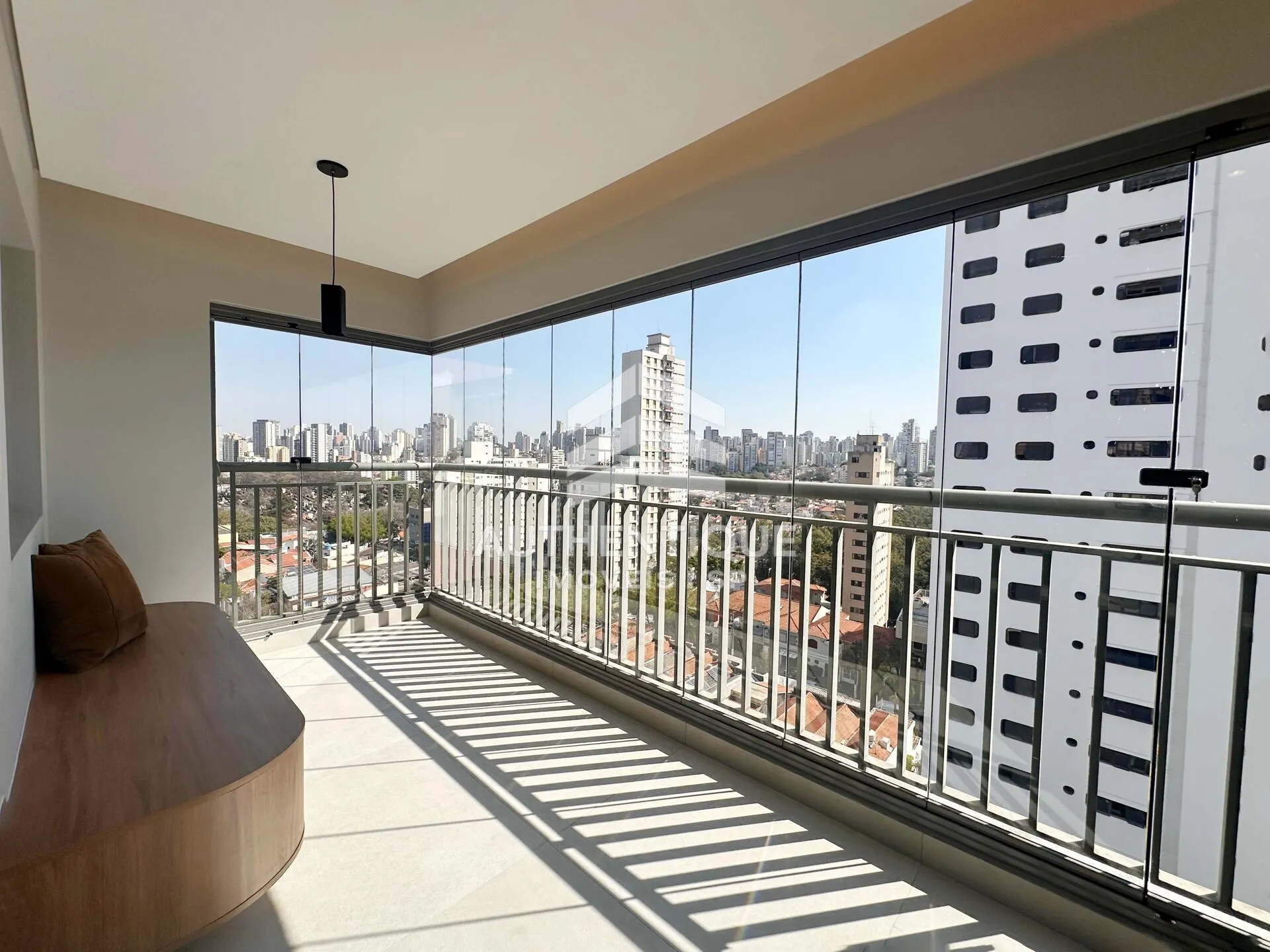 Foto do imóvel ARVO LACERDA FRANCO - Apartamento à venda em Avenida Lacerda Franco