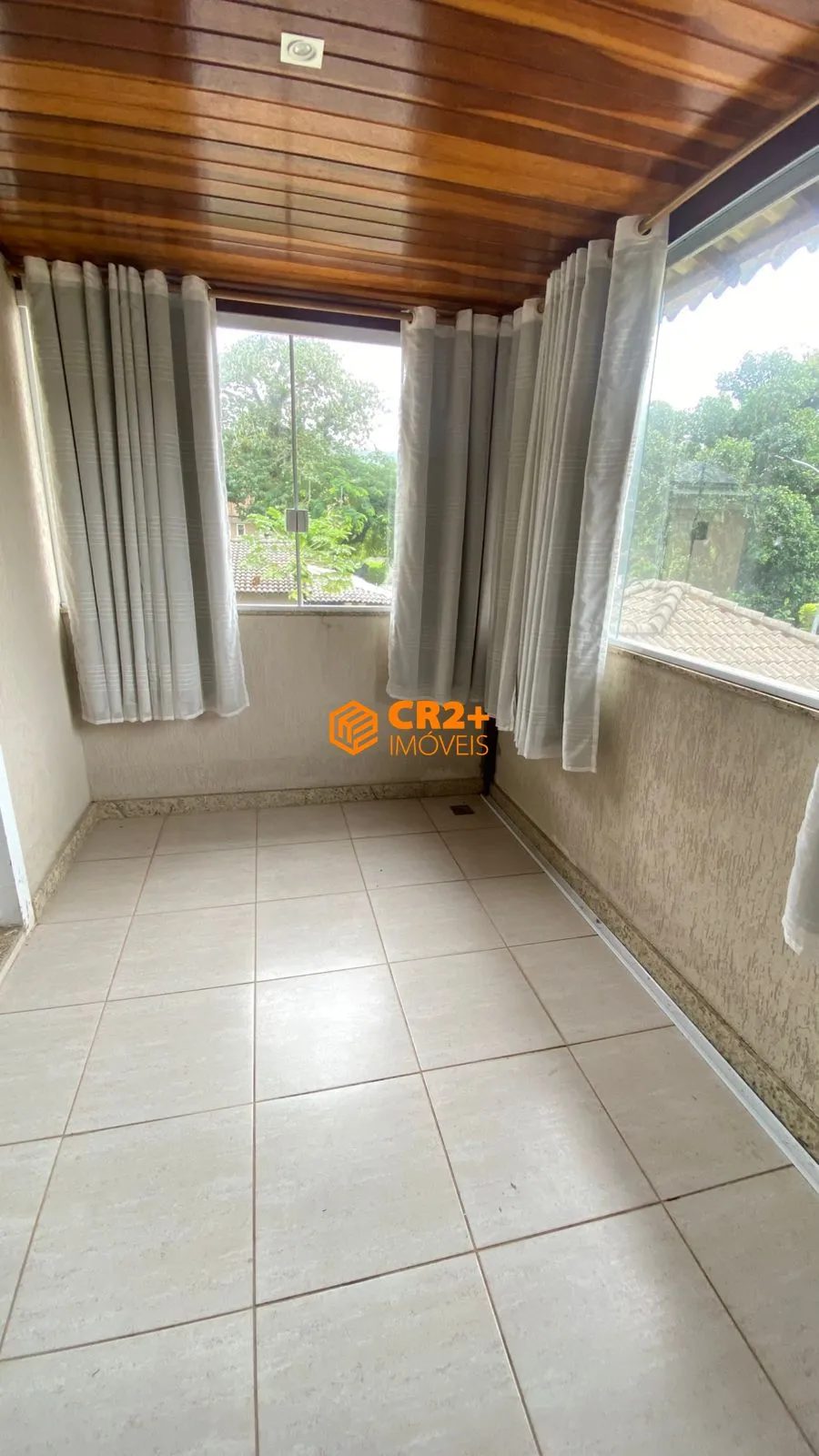 Imagem Vendo casa alto padrão 06 quartos, 02 suítes, 450m2, 02 vagas de garagem no Recr