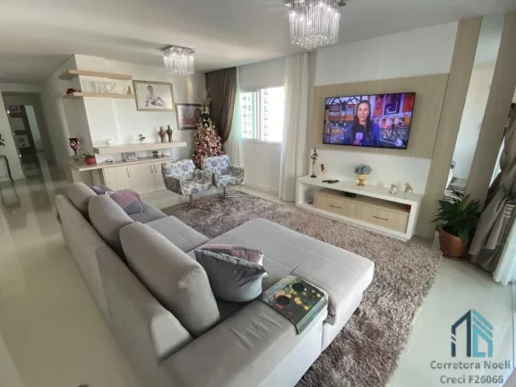 Imagem Apartamento lindo, 03 quartos, sendo 1 suíte e 2 Demi suítes, no coração da meia praia em Itapema SC