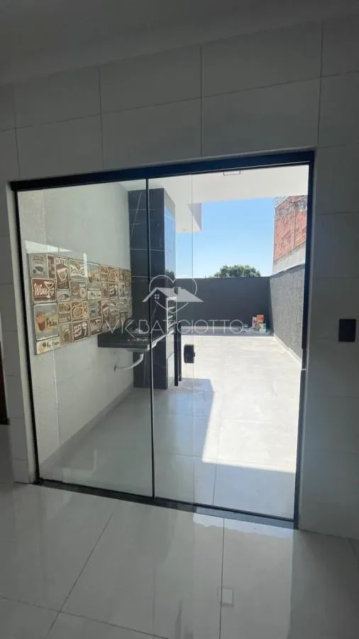 Imagem Casa para Venda em Sarandi / PR no bairro Jardim Nova Independência