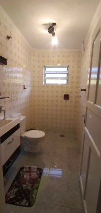 Imagem Casa de 2 dormitórios, 2 banheiros, 2 vagas, com 189m² em Taboão, São Bernardo do Campo