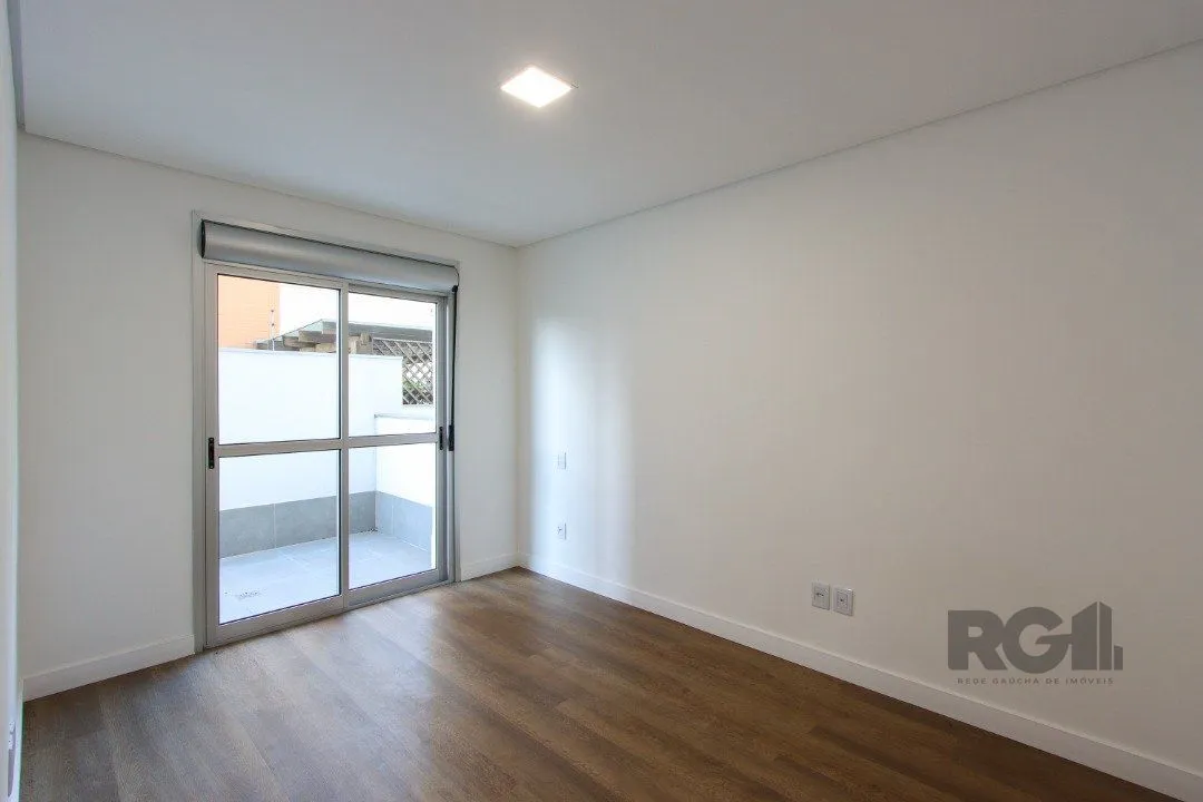 Imagem Apartamento em Porto Alegre no Bairro Petrópolis, de 1 quarto, GARDEN , semi mobiliado