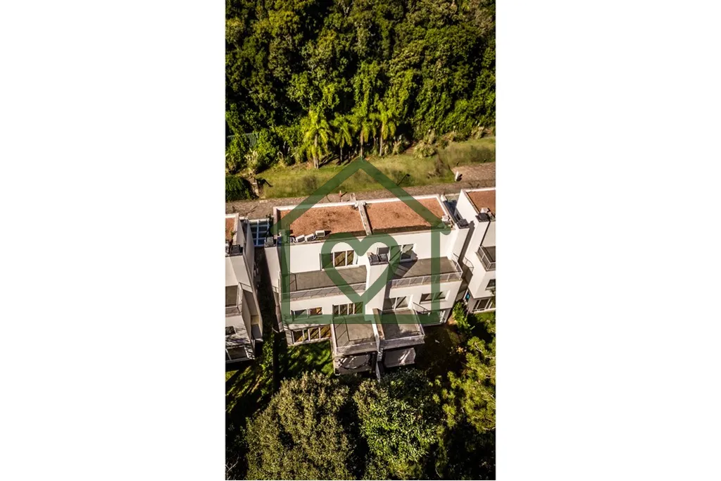 Imagem Viva o Alto Padrão em Harmonia com a Natureza Sua Nova Casa no Condomínio Acqua 300! 
Imagine acor...