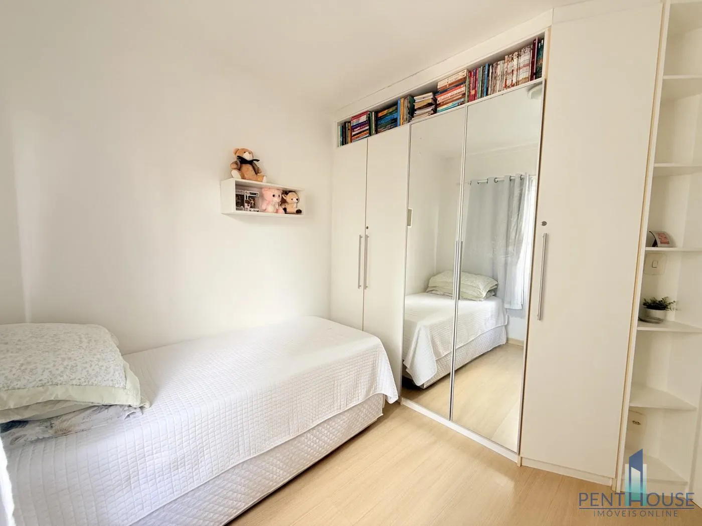 Imagem Apartamento Zona Central para Venda em Balneário Camboriú, CENTRO, 2 dormitórios, 1 suíte, 2 banheiros, 1 vaga