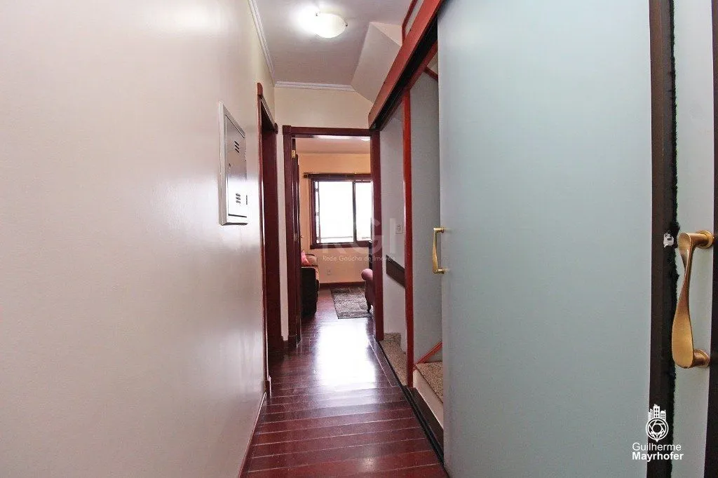 Imagem Casa Condominio para Venda - 324.7m², 3 dormitórios, sendo 1 suites, 4 vagas - Menino Deus