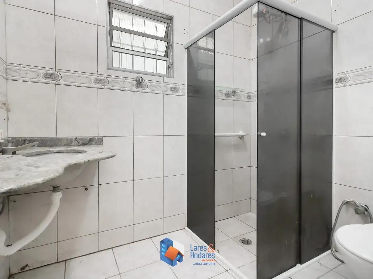 Imagem Casa para venda em Parque Maria Domitila com 5 quartos, sendo 2 suítes, 310m²