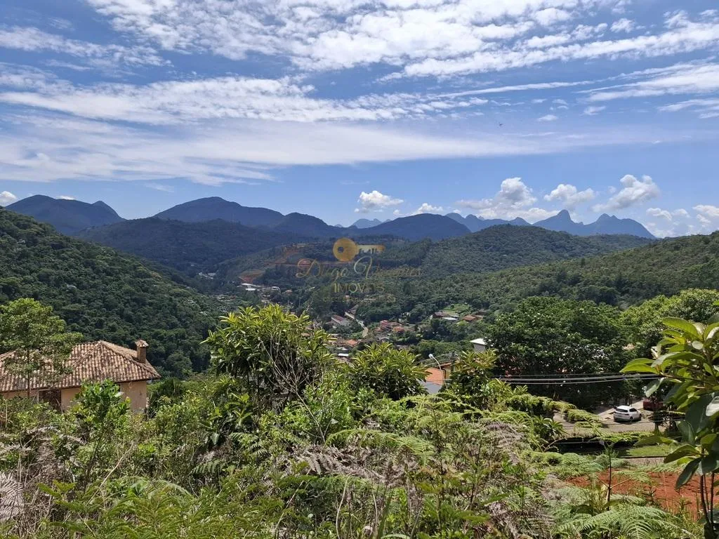Imagem Terreno em Condomínio para Venda em Teresópolis / RJ no bairro Albuquerque