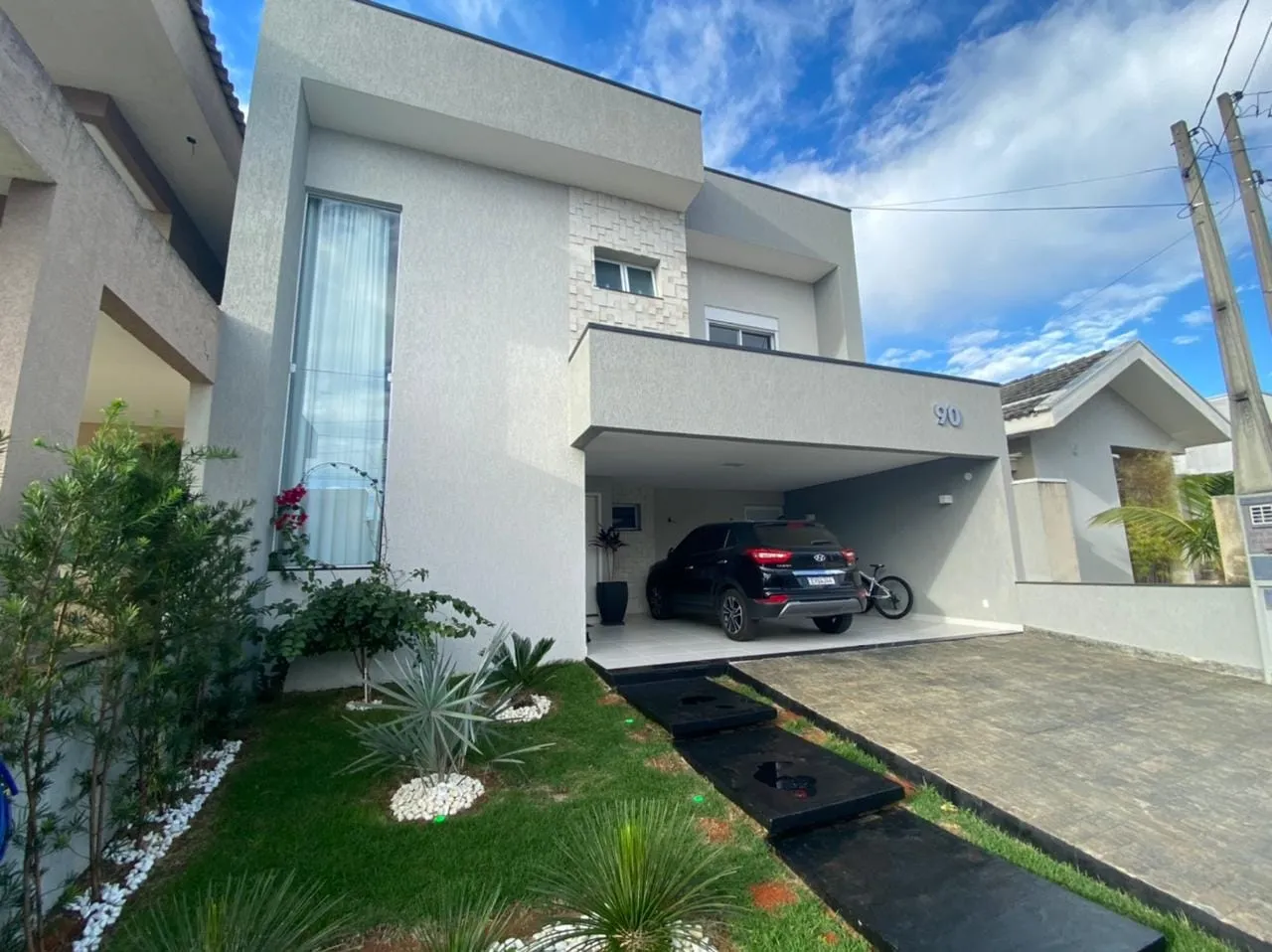Foto do imóvel Casa à venda 3 Quartos, 1 Suite, 4 Vagas, 250M², Piracangaguá, Taubaté - SP | Condominio Jardim Oásis