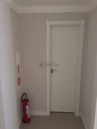 Imagem Sala comercial térrea no centro com garagem.