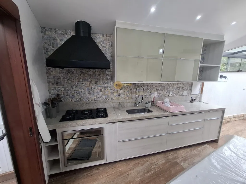 Imagem Casa em Condomínio para Venda em Teresópolis / RJ no bairro Green Valley
