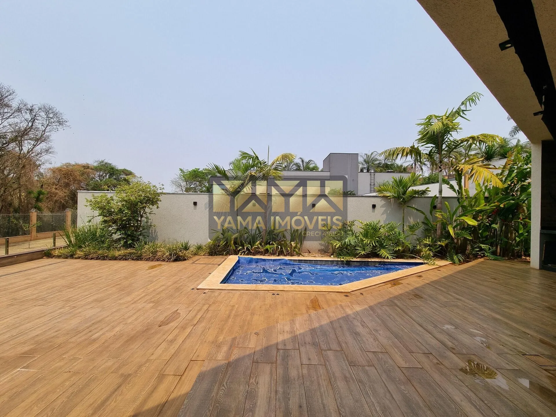 Imagem Alphaville 3 - Sobrado de Luxo 254m² | 4 Suítes, Piscina e Energia Solar em Condomínio Alphaville