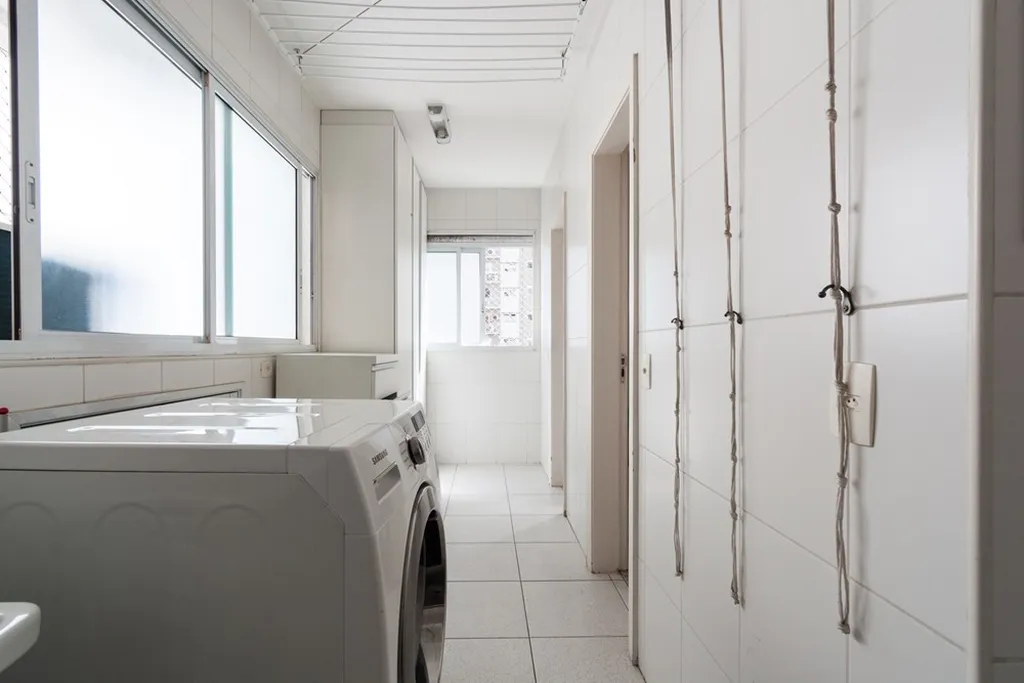 Imagem Apartamento à venda em São Paulo, Campo Belo, com 4 quartos, 216m2