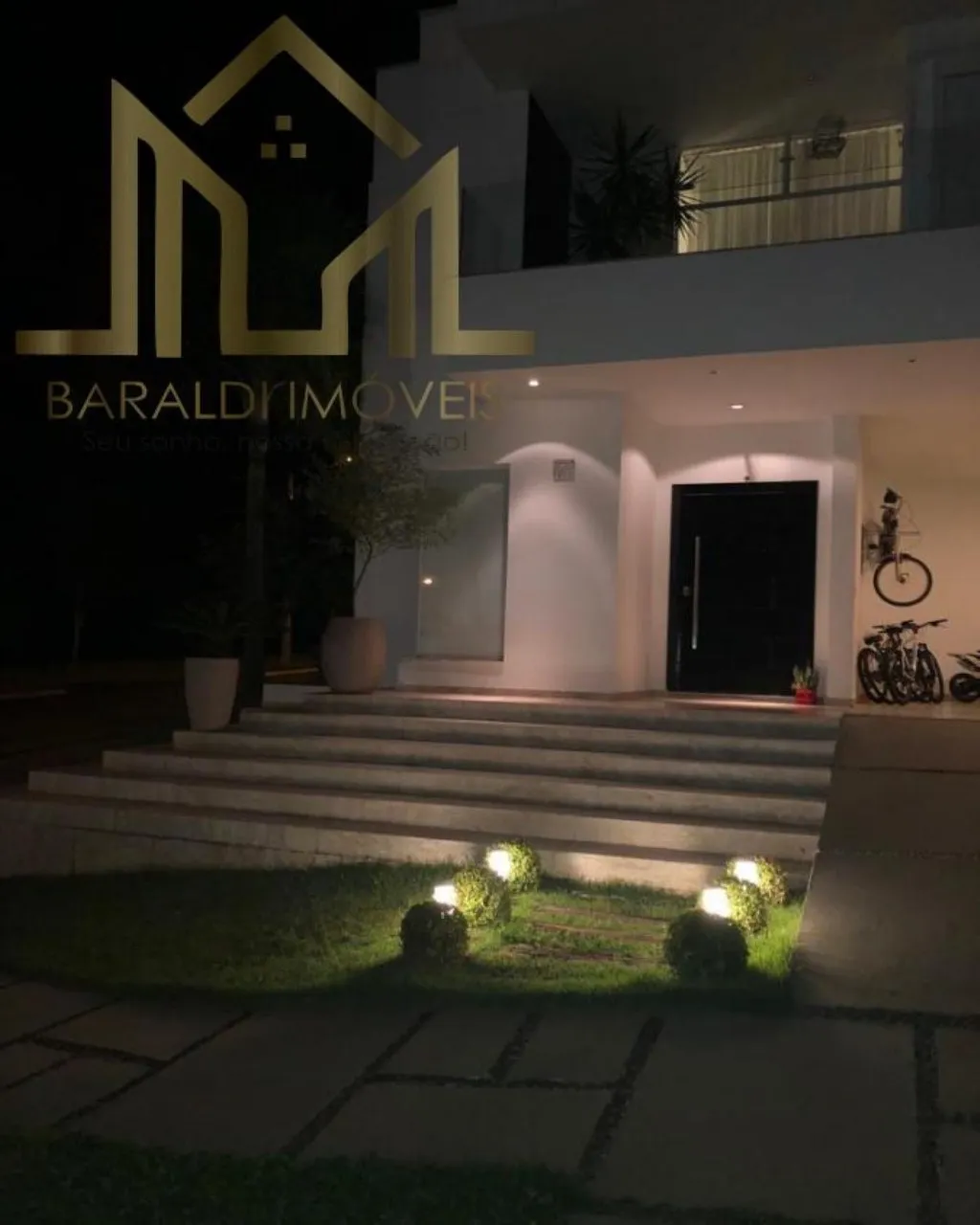 Imagem Sobrado em Condomínio para Venda em Sorocaba / SP no bairro Parque Residencial Villa dos Inglezes