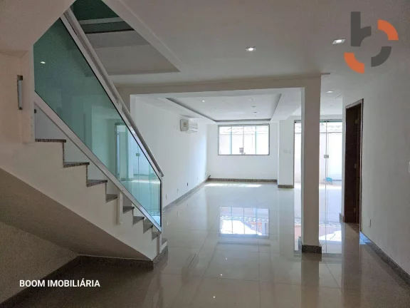 Imagem Casa com 5 dormitórios à venda, 218 m² por R$ 750.000,00 - Califórnia - Nova Iguaçu/RJ