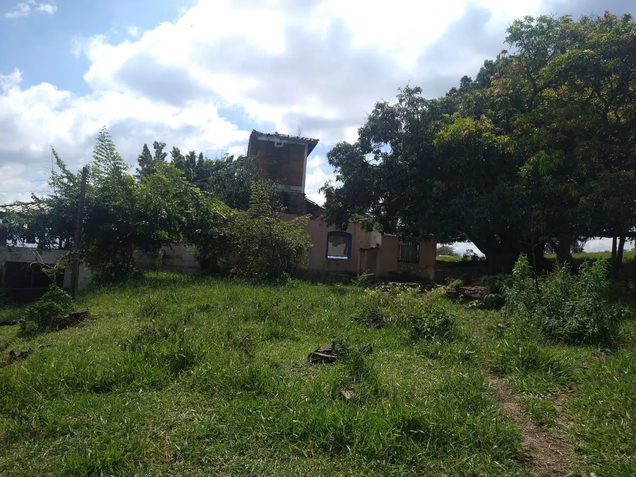 Imagem Vende-se esta área com 89 mil metros em Brigadeiro Tobias