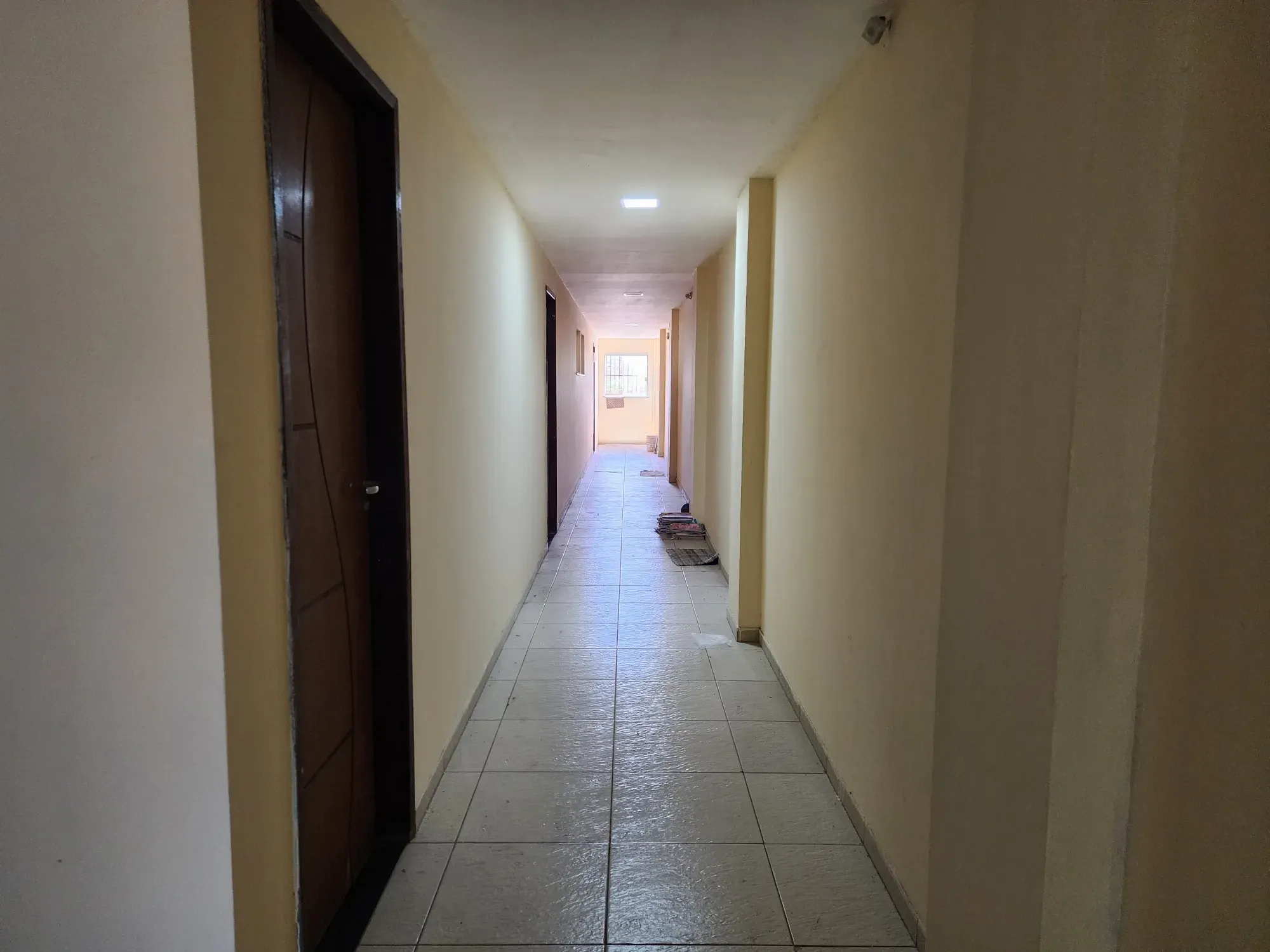 Imagem Apartamento com 2 Quartos à Venda, 1 m² em Centro - Simões Filho