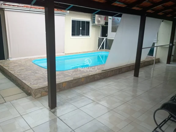 Imagem LINDA CASA MOBILIADA COM EDÍCULA, PISCINA AQUECIDA E ENERGIA SOLAR – BARRA VELHA/SC