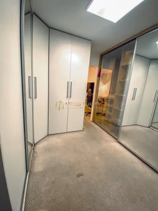 Imagem Apartamento Reformado!!! Com Projeto De Iluminação e Escritório!!! Garagem Coberta!!!