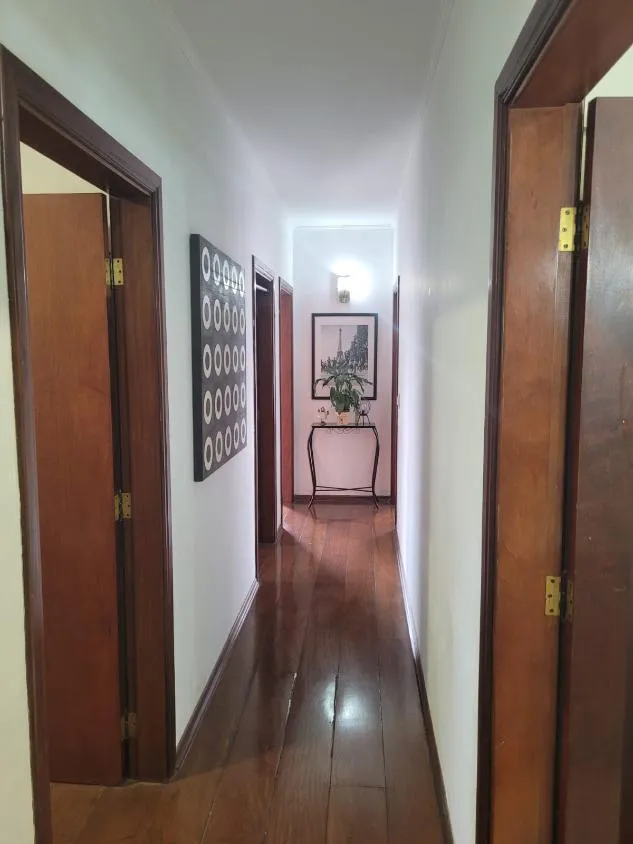 Imagem Encantadora Casa Térrea no Charmoso Bairro Nova Suíça em Valinhos