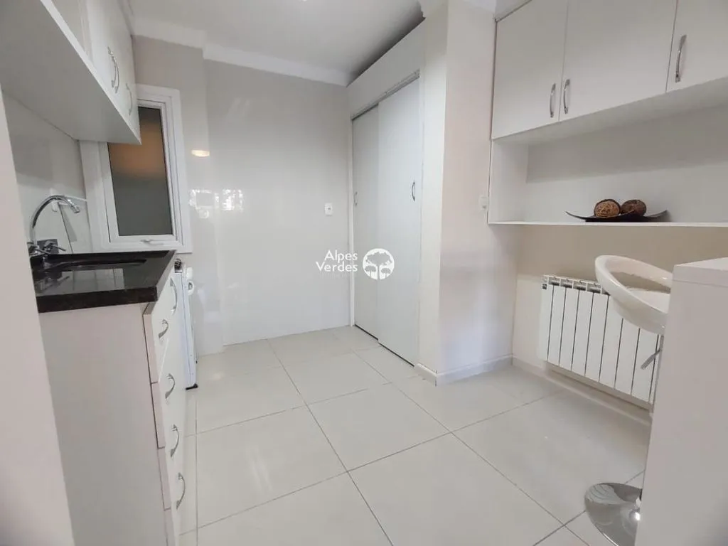 Imagem Vende-se Apartamento em Canela a 1 minuto da Catedral de Pedra