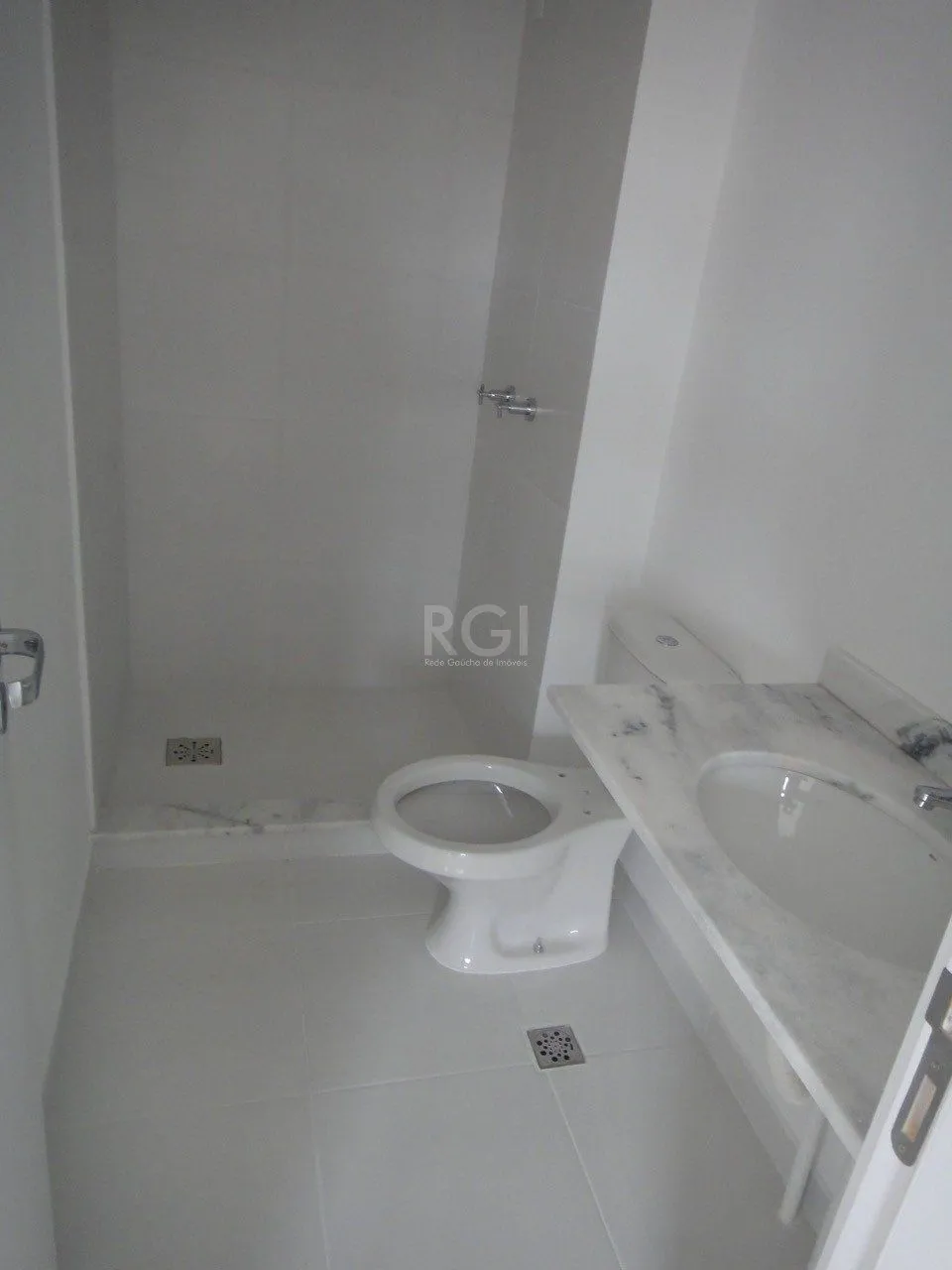 Imagem Apartamento para Venda - 60.81m², 2 dormitórios, sendo 1 suites, 1 vaga - São Sebastião