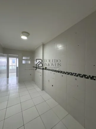 Imagem Apartamento de 4 Dormitórios sendo 3 suítes no bairro Guilhermina - Praia Grande