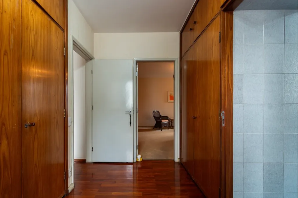 Imagem Casa à venda em São Paulo, Pacaembu, com 3 quartos, 590m2