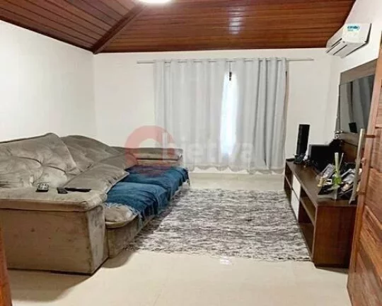 Imagem Casa com 3 dormitórios à venda, 200 m² - Ogiva - Cabo Frio/RJ