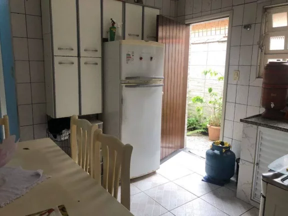 Imagem Casa com 2 dormitórios à venda, 90 m² por R$ 350.000,00 - Maracanã - Praia Grande/SP
