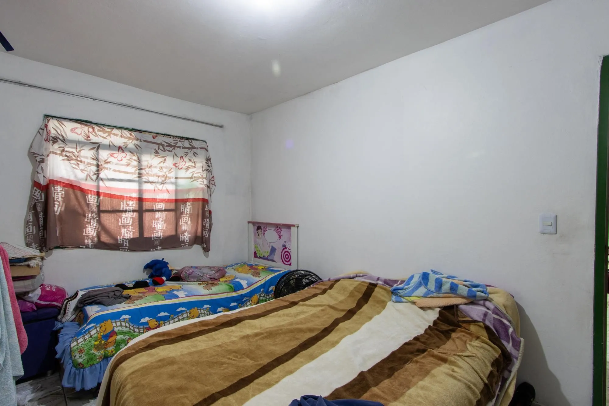 Imagem Casa ampla de 2 pavimentos com 4 dormitórios, 1 suite e 4 vagas no bairro Santa Tereza!