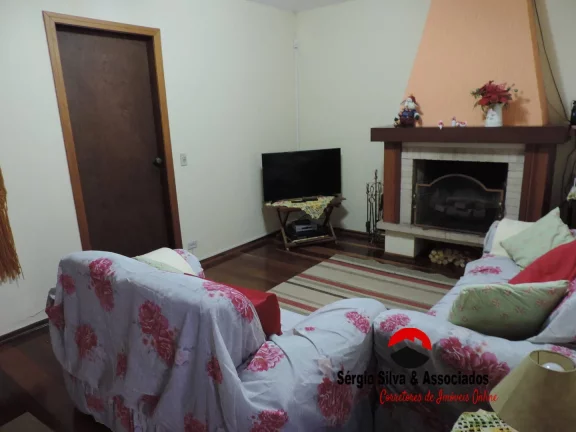 Imagem Casa a Venda na Região da Vila Natal em Campos do Jordão - SP.