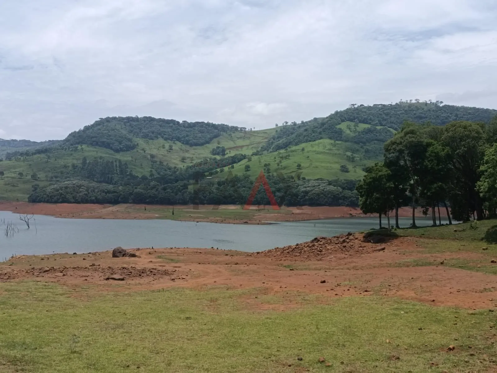 Imagem TERRENO NO PARAÍSO ALAGADO FAXINAL DO CÉU - LAGEADO FEIO- PR - Feio só o nome