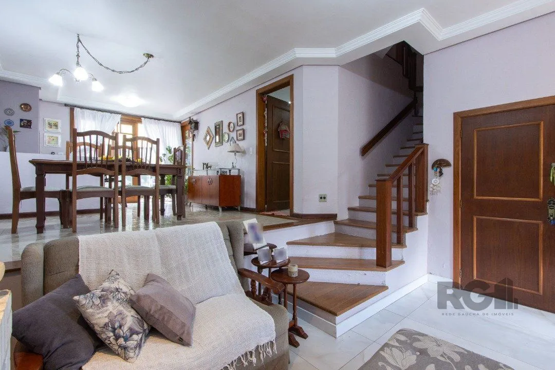 Imagem Casa de Condomínio em Jardim Isabel