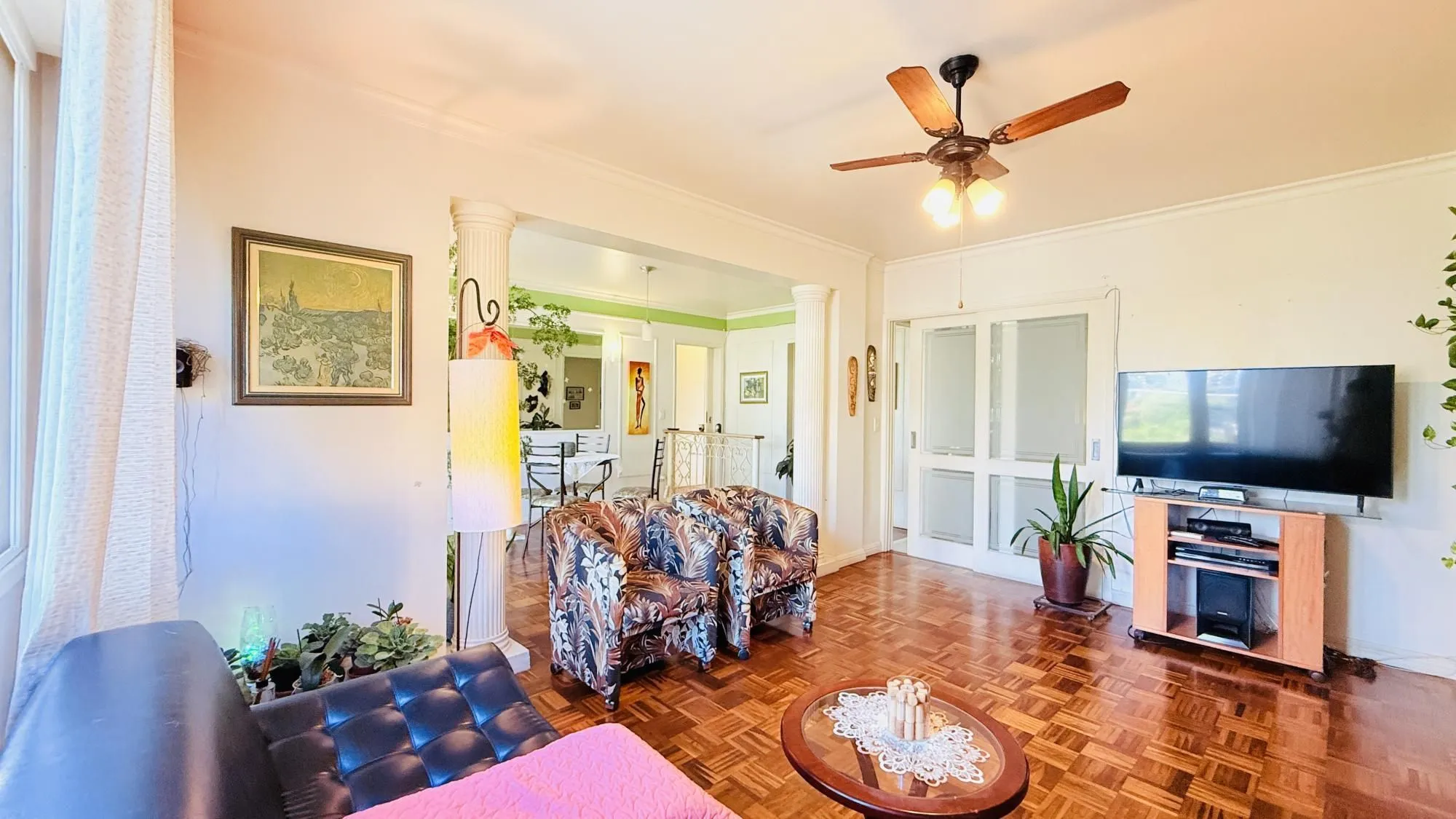 Imagem Apartamento com 3 quartos, 1 suíte, à venda na Avenida Doutor Nilo Peçanha, 1121, Três Figueiras, Porto Alegre