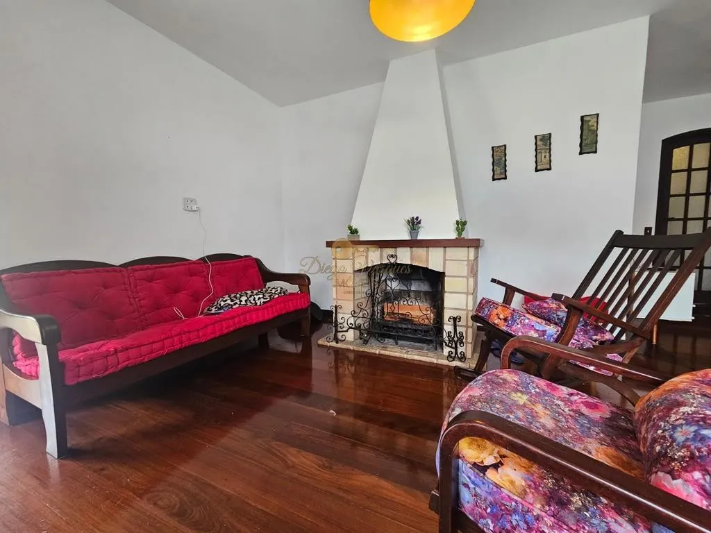 Imagem Casa para Venda em Teresópolis / RJ no bairro Ermitage