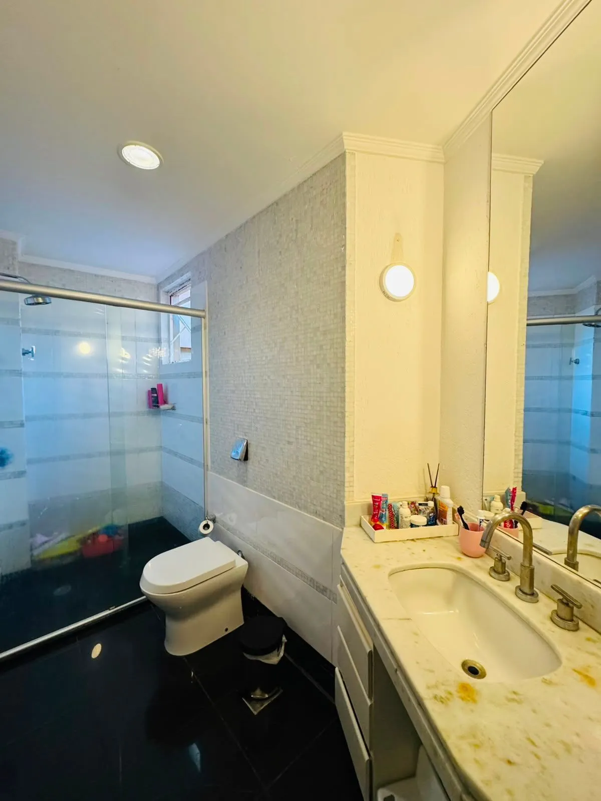 Imagem Bela Vista: Apartamento com 2 Dormitórios e 2 Vagas em Localização Privilegiada