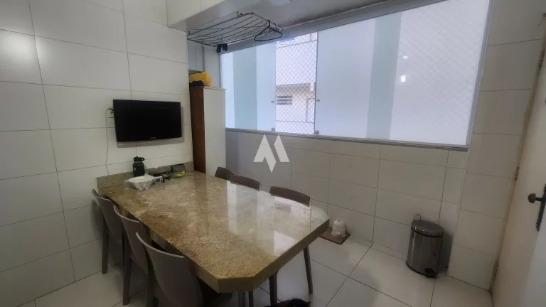 Imagem Venda de Apartamento no Boqueirão - Frente para o Mar, 2 dormitorios uma suíte