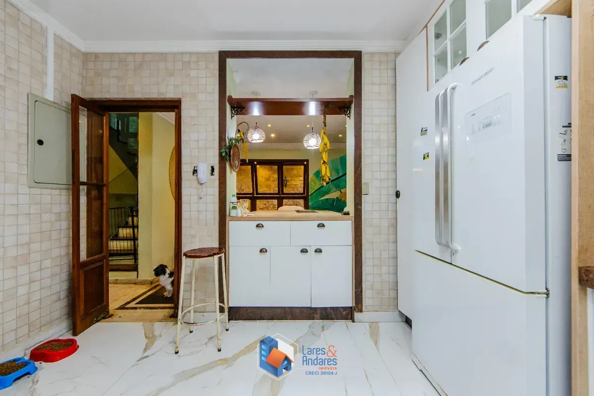 Imagem Casa em condomínio para venda e locação em Tremembé com 4 quartos, sendo 4 suítes, 557m²