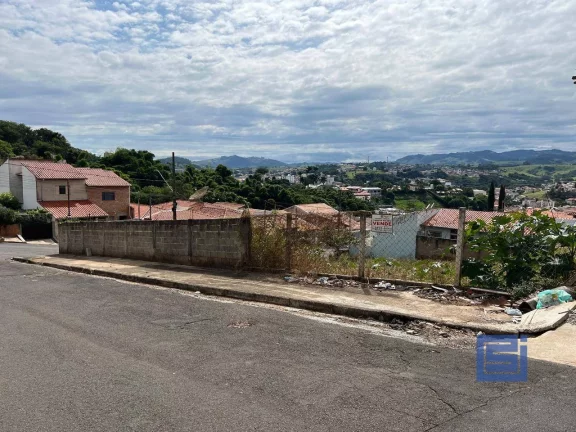 Imagem Terreno à venda, 170 m² por R$ 200.000 - Parque Ferrucio - Socorro/SP