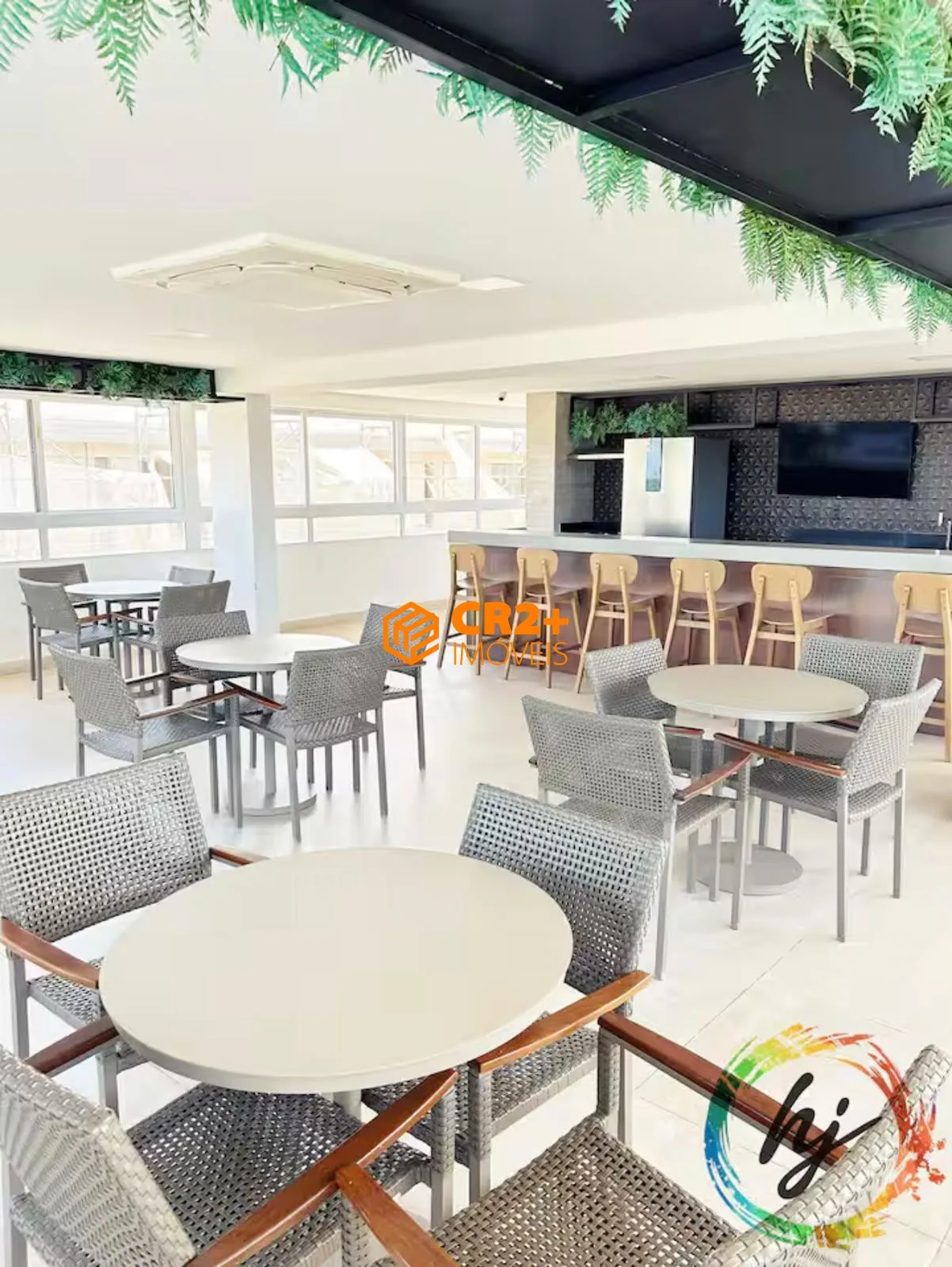 Imagem Vendo cobertura -50m²-frente mar em João Pessoa no Cabo Branco.