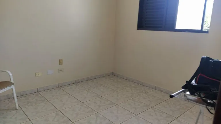 Casa de Condomínio com 4 Quartos à Venda, 135 m² em Setor Jaó - Goiânia